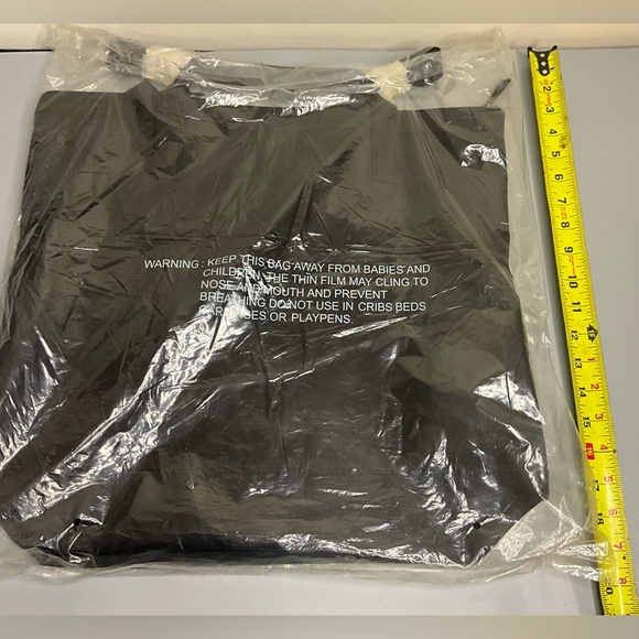 Kenneth Cole Stir The Air Large Tote Bag New With Tags - Picture 6 of 6